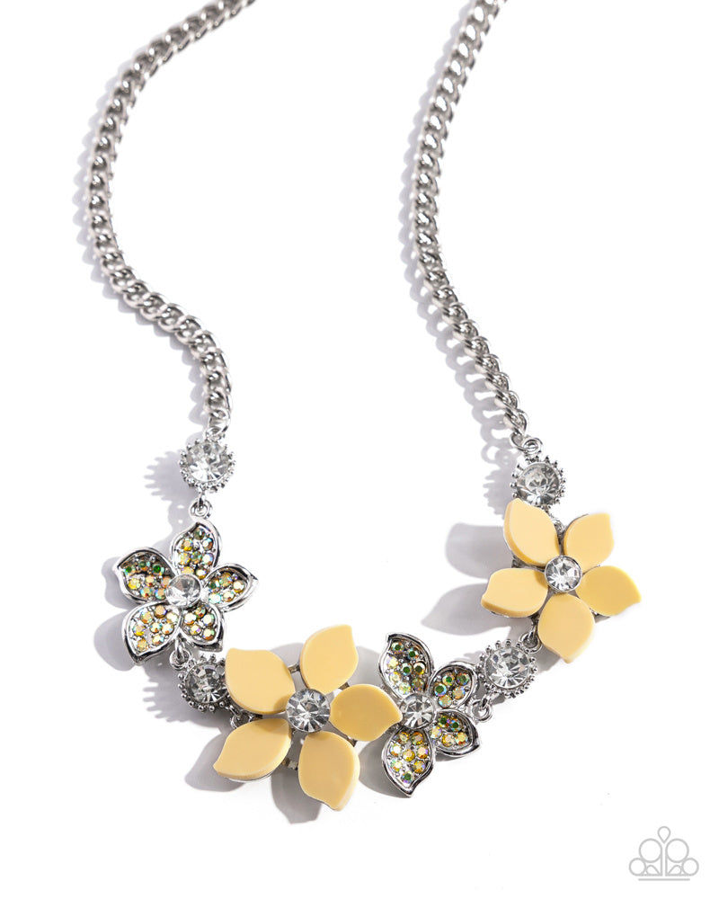 Bouquet Ballad Necklace - Yellow image 2