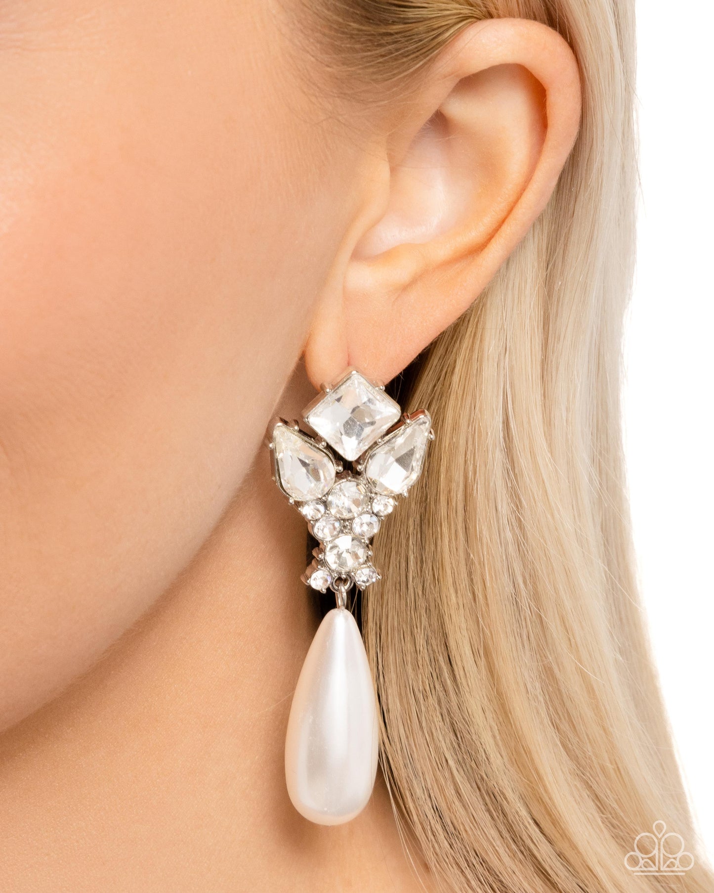 Pearly Promenade Earrings - White image 3