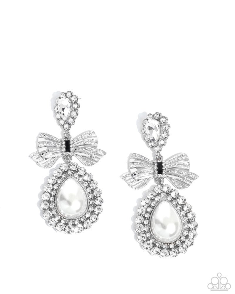 Alluring Aesthetic - White