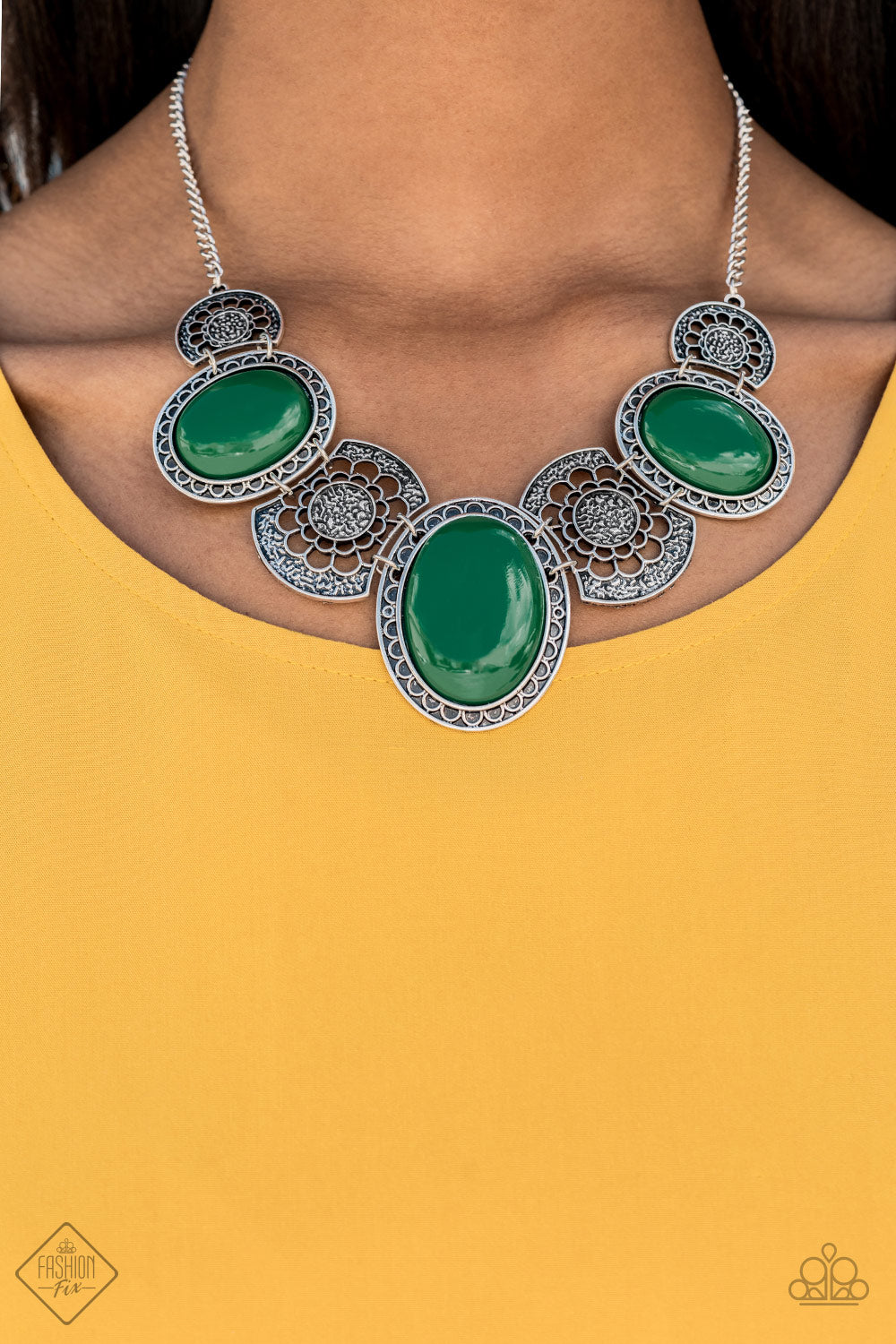 Paparazzi The Medallion-aire - Green - September 2019 Fashion Fix