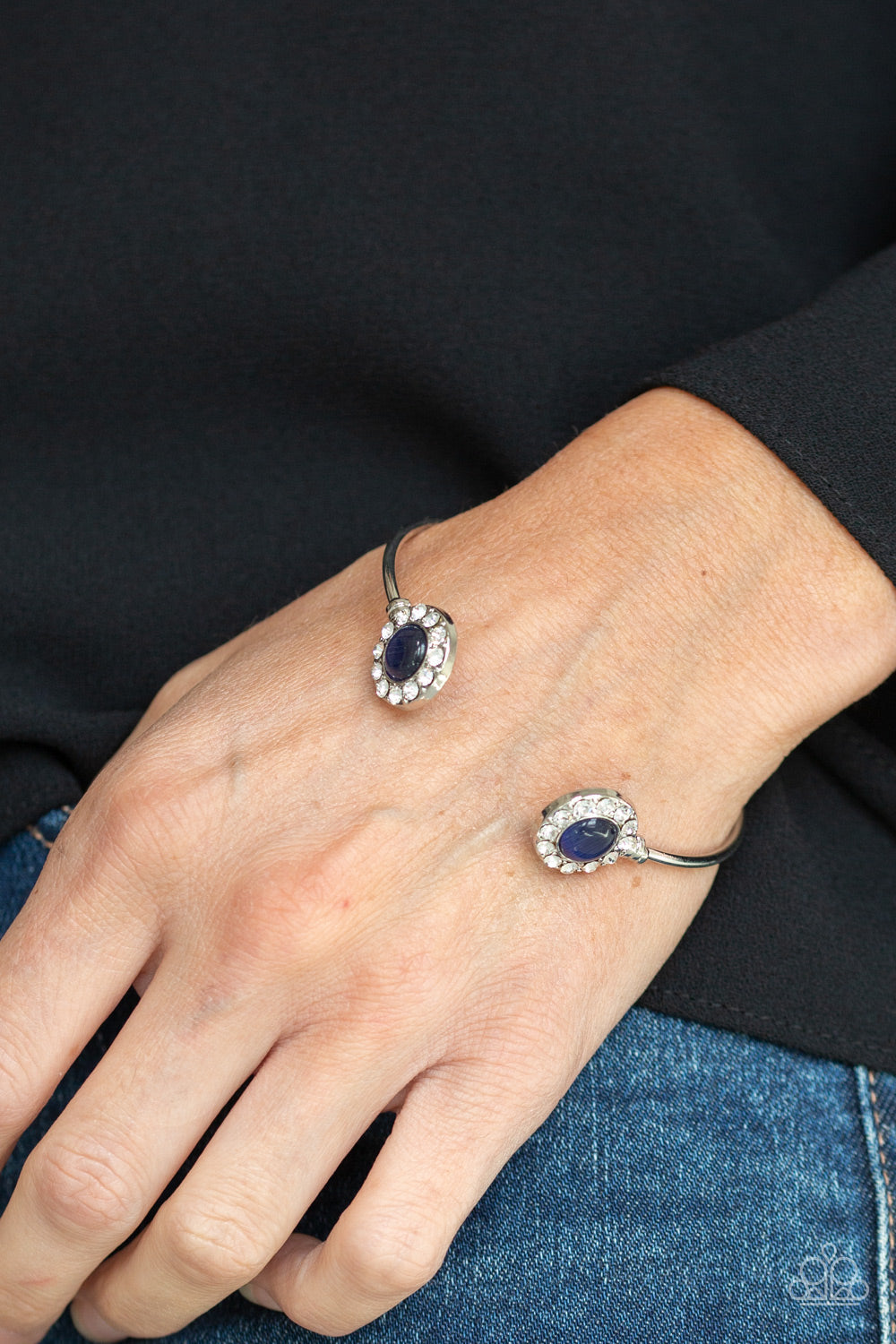 Paparazzi Instant Illumination - Blue Bracelet - Pusher P