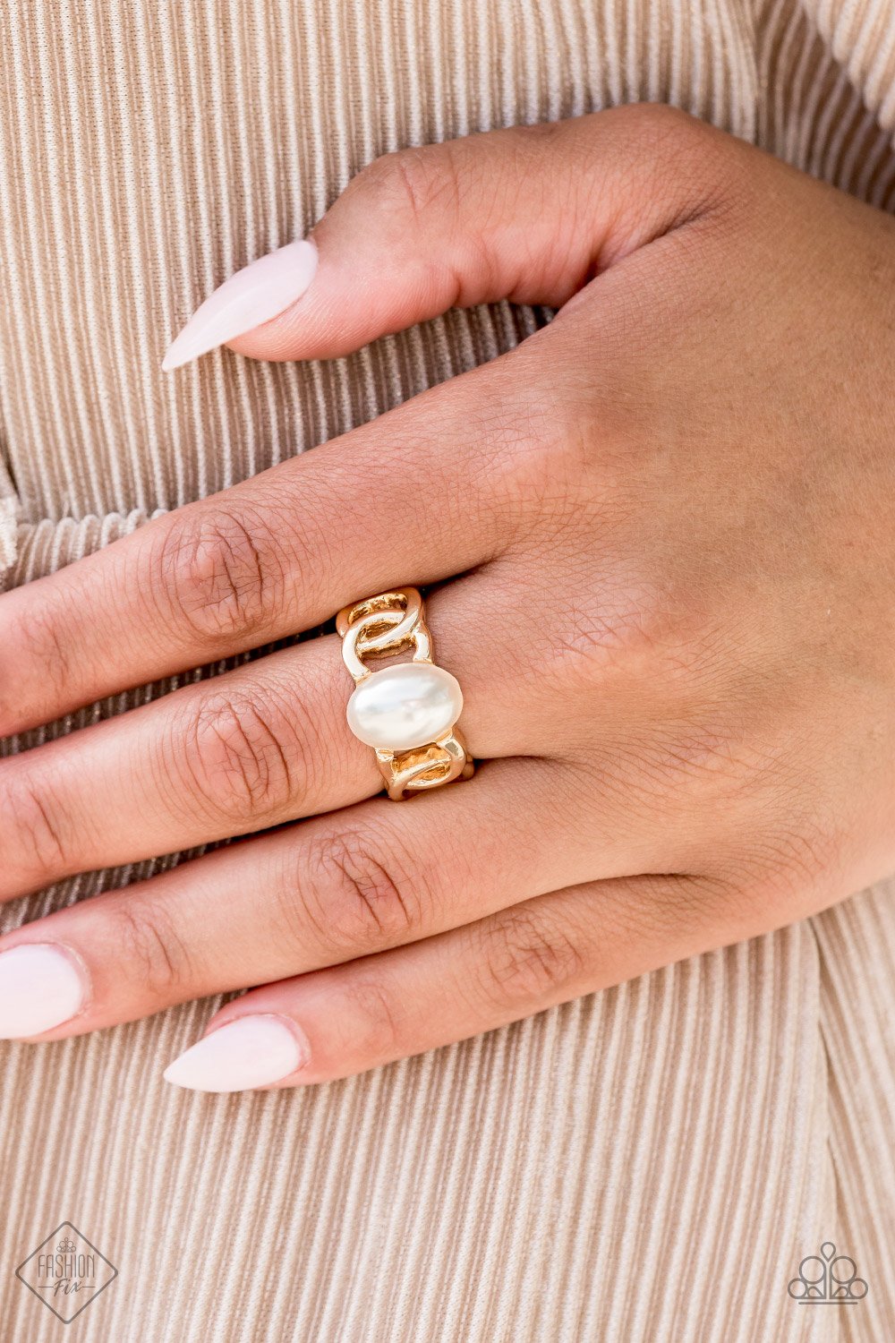 Paparazzi Fiercely 5th Avenue - August's Fashion Fix 2020 Complete Trend Blend - Pusher P