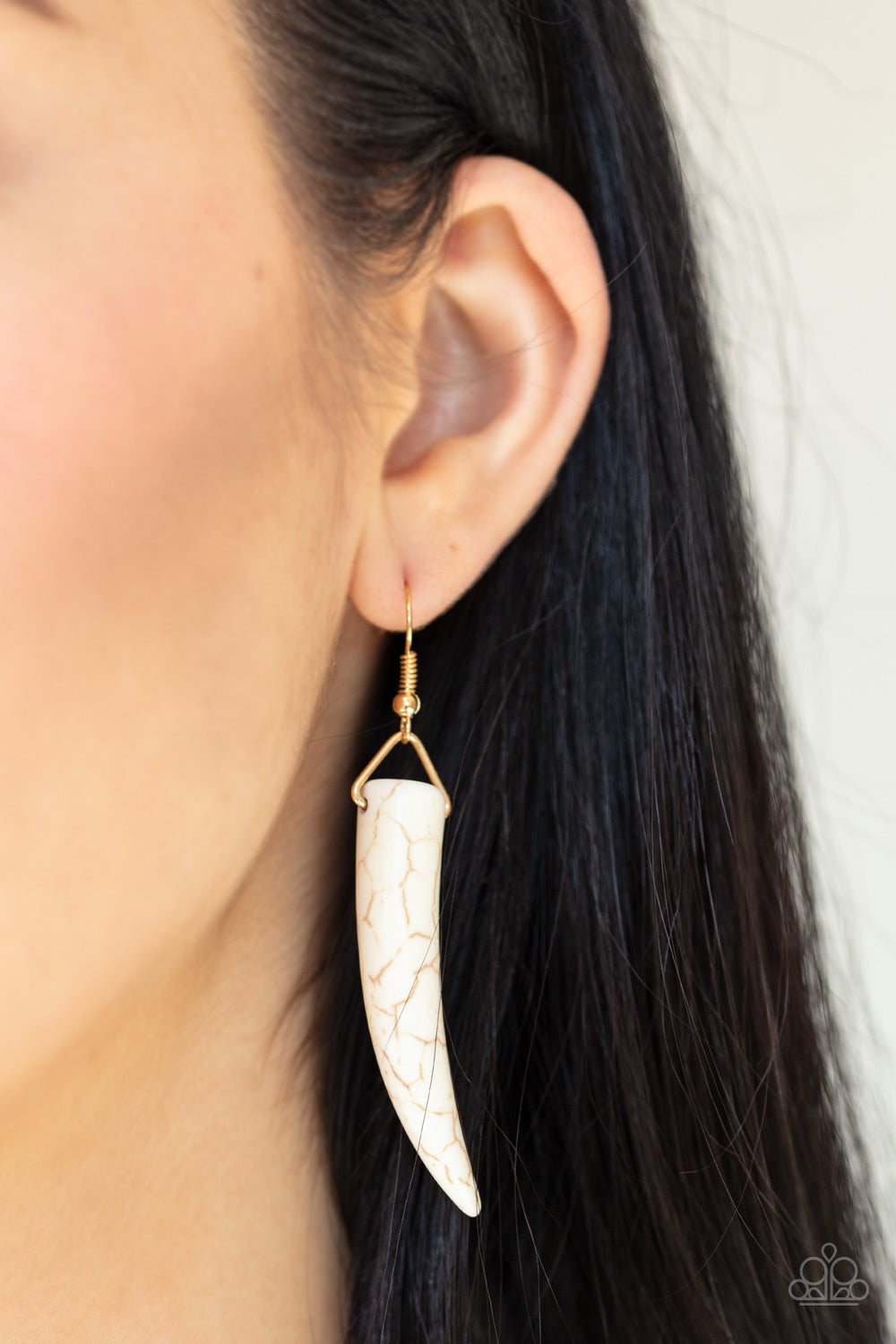 Paparazzi Tusk Tundra - White Necklace - Pusher P