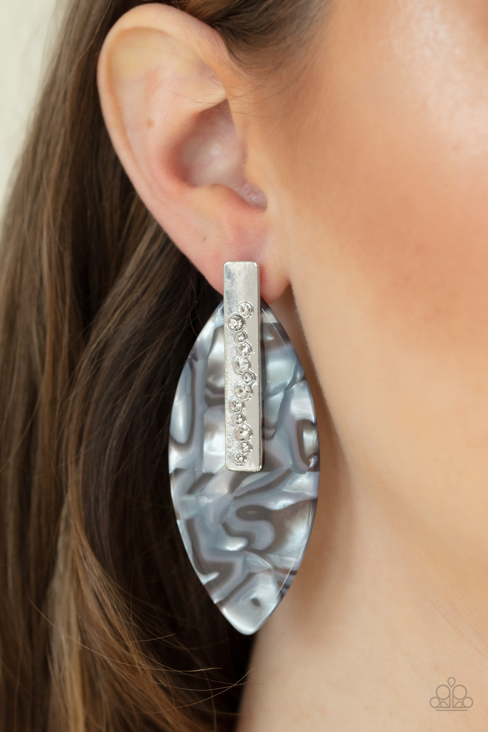 Paparazzi Maven Mantra - August 2020 Life of the Party Earrings - Pusher P
