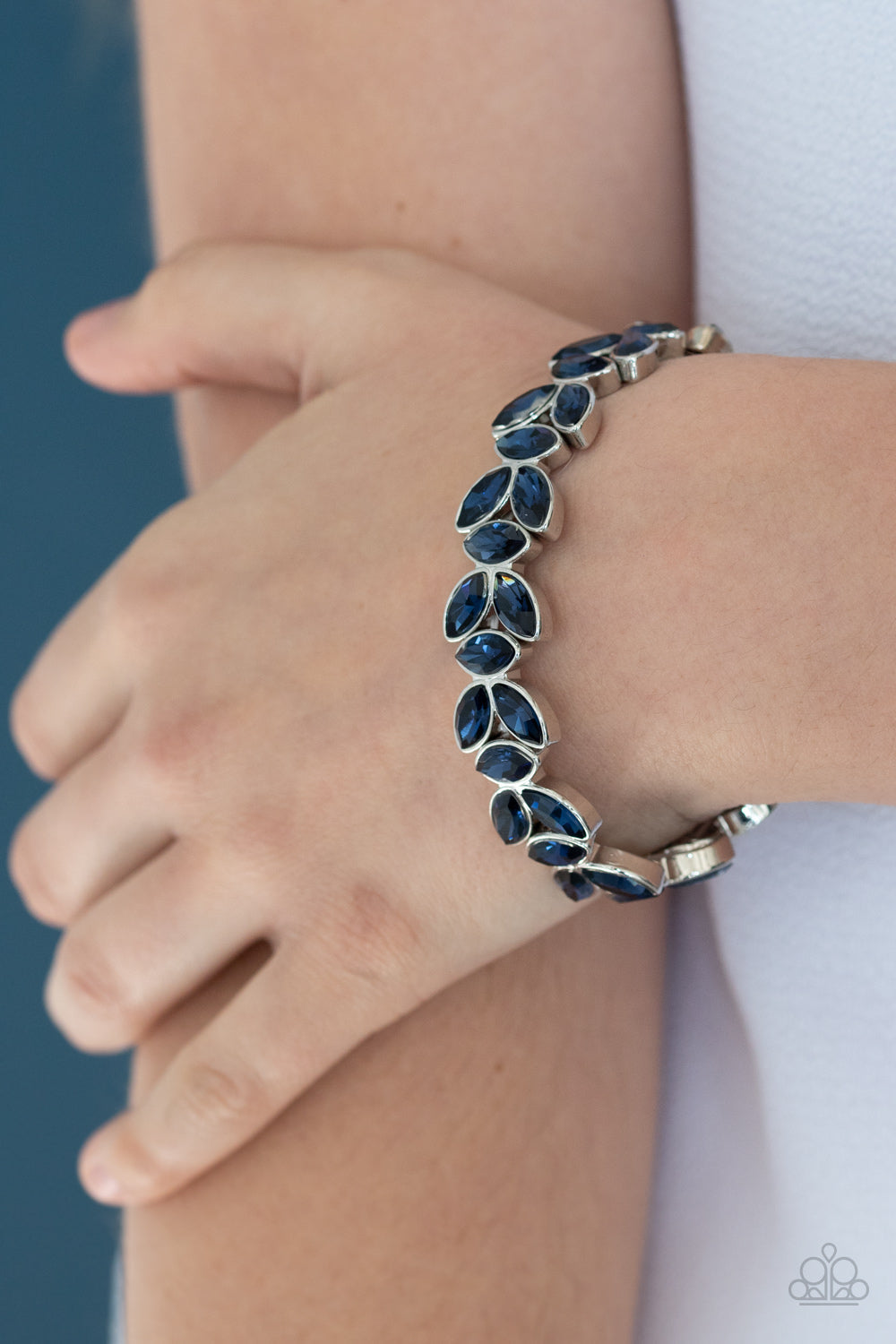 Paparazzi Gilded Gardens - Blue Bracelet