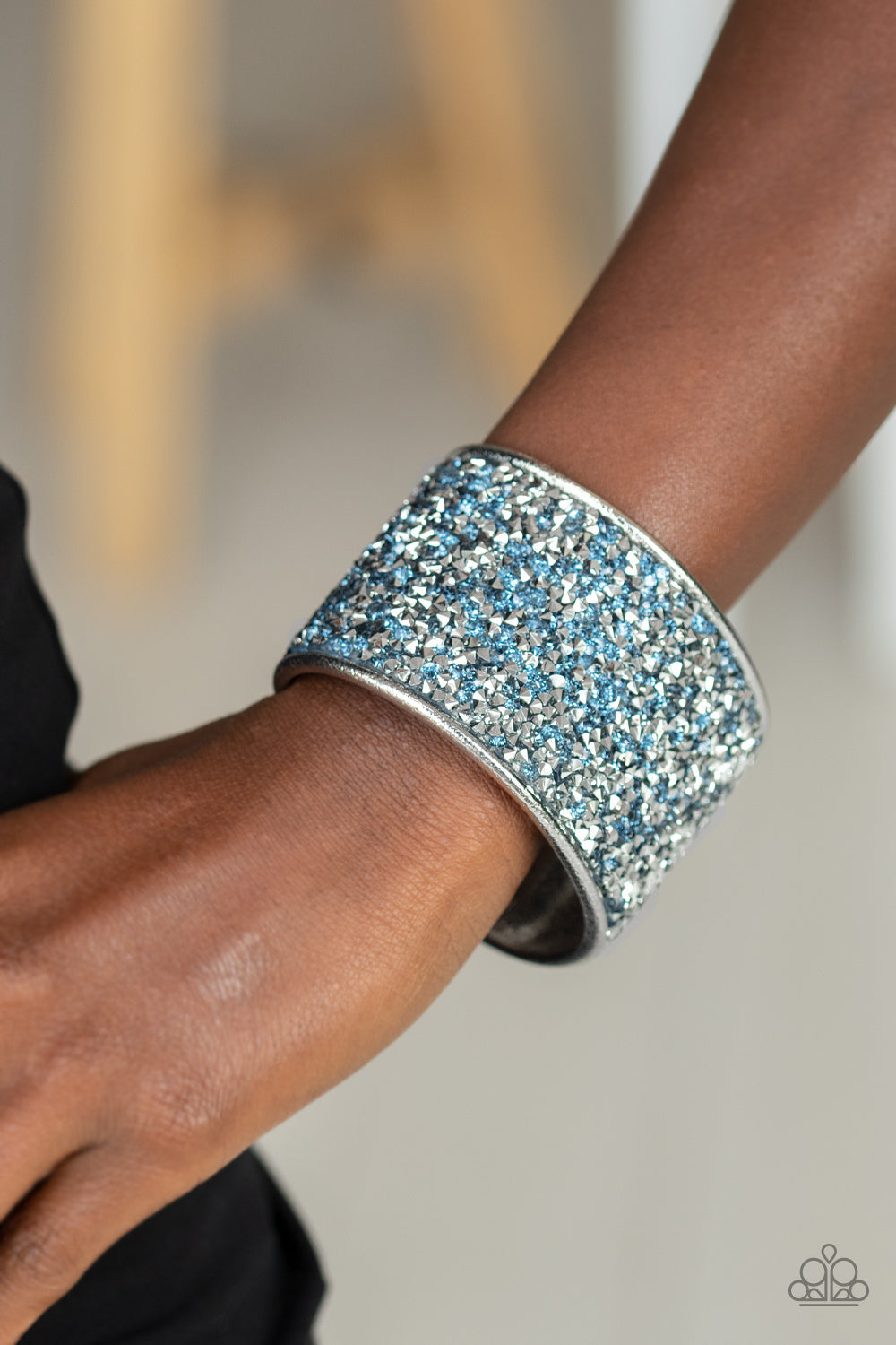 Paparazzi Stellar Radiance - Blue Bracelet - Pusher P