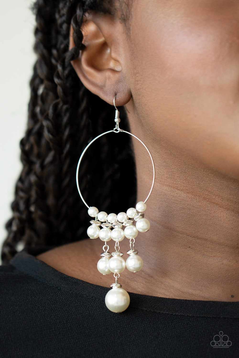 Paparazzi Working The Room - White Pearl Earrings