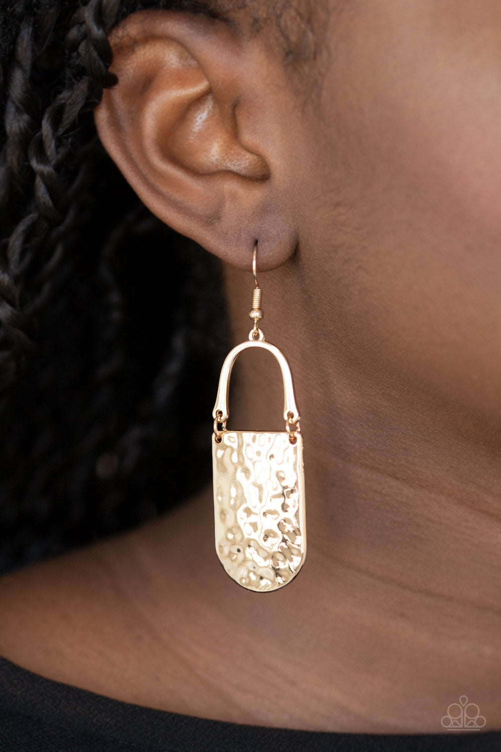 Paparazzi Resort Relic - Gold Earrings - Pusher P