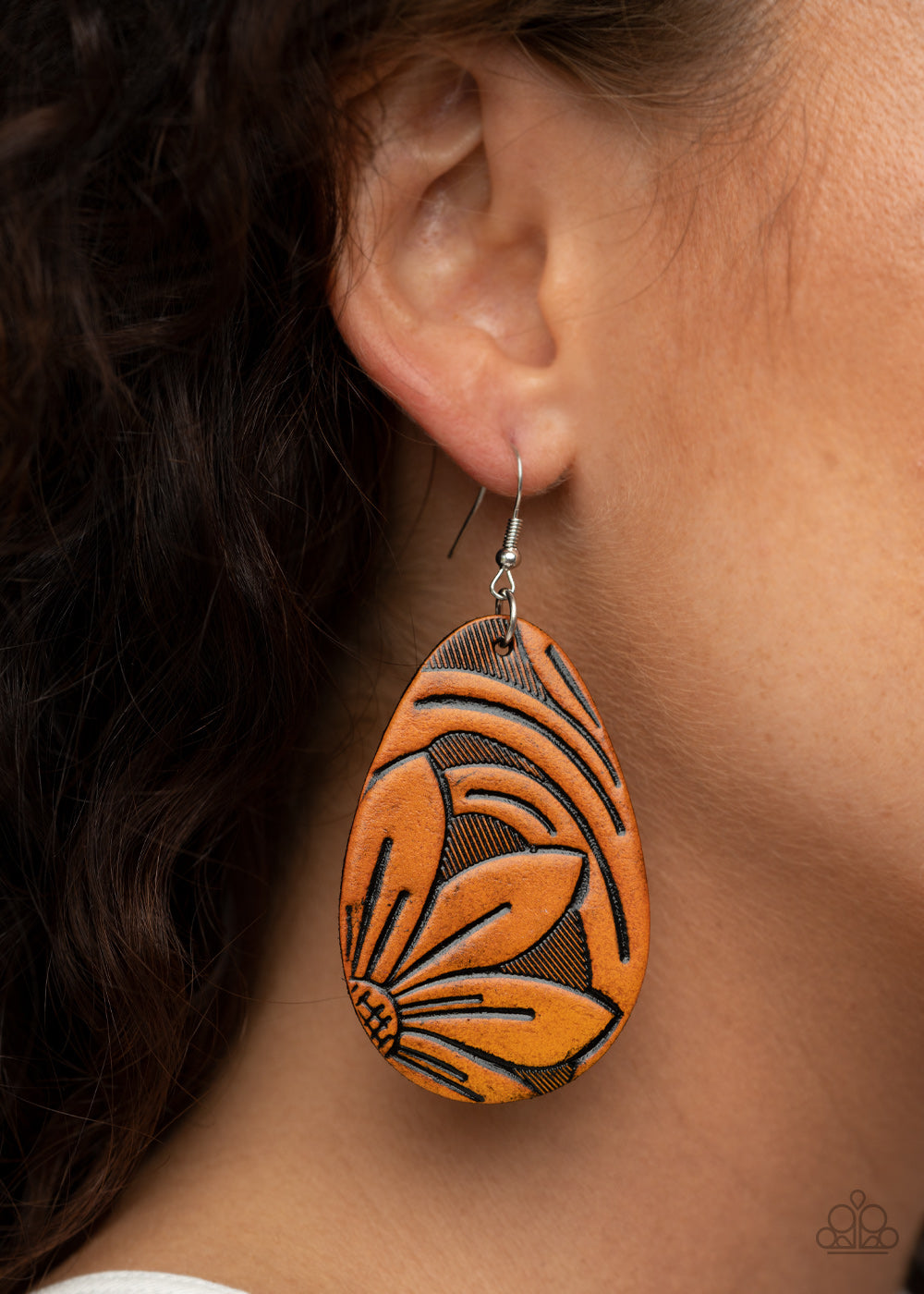 Paparazzi Garden Therapy - Brown Leather Earrings - Pusher P
