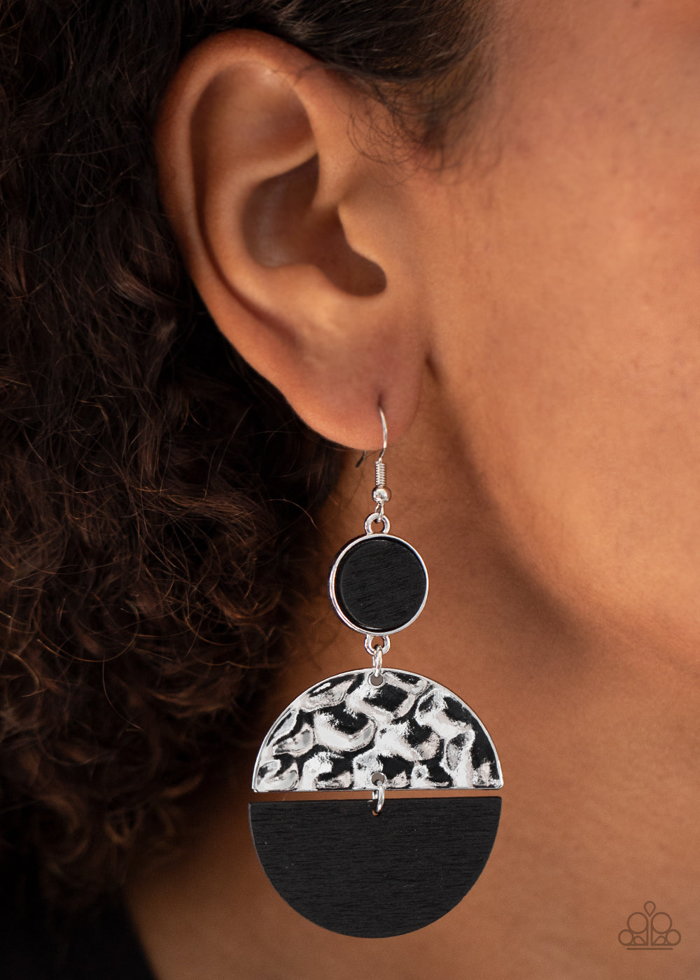 Paparazzi Natural Element - Black Earrings