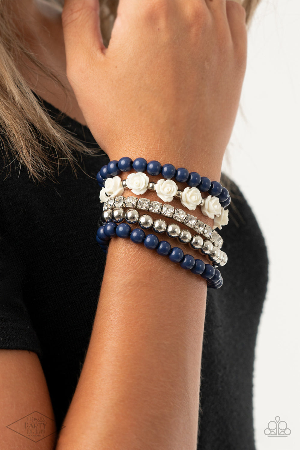 Paparazzi Rose Garden Grandeur - Blue Bracelet - Black Diamond Life of the Party Exclusive - Pusher P
