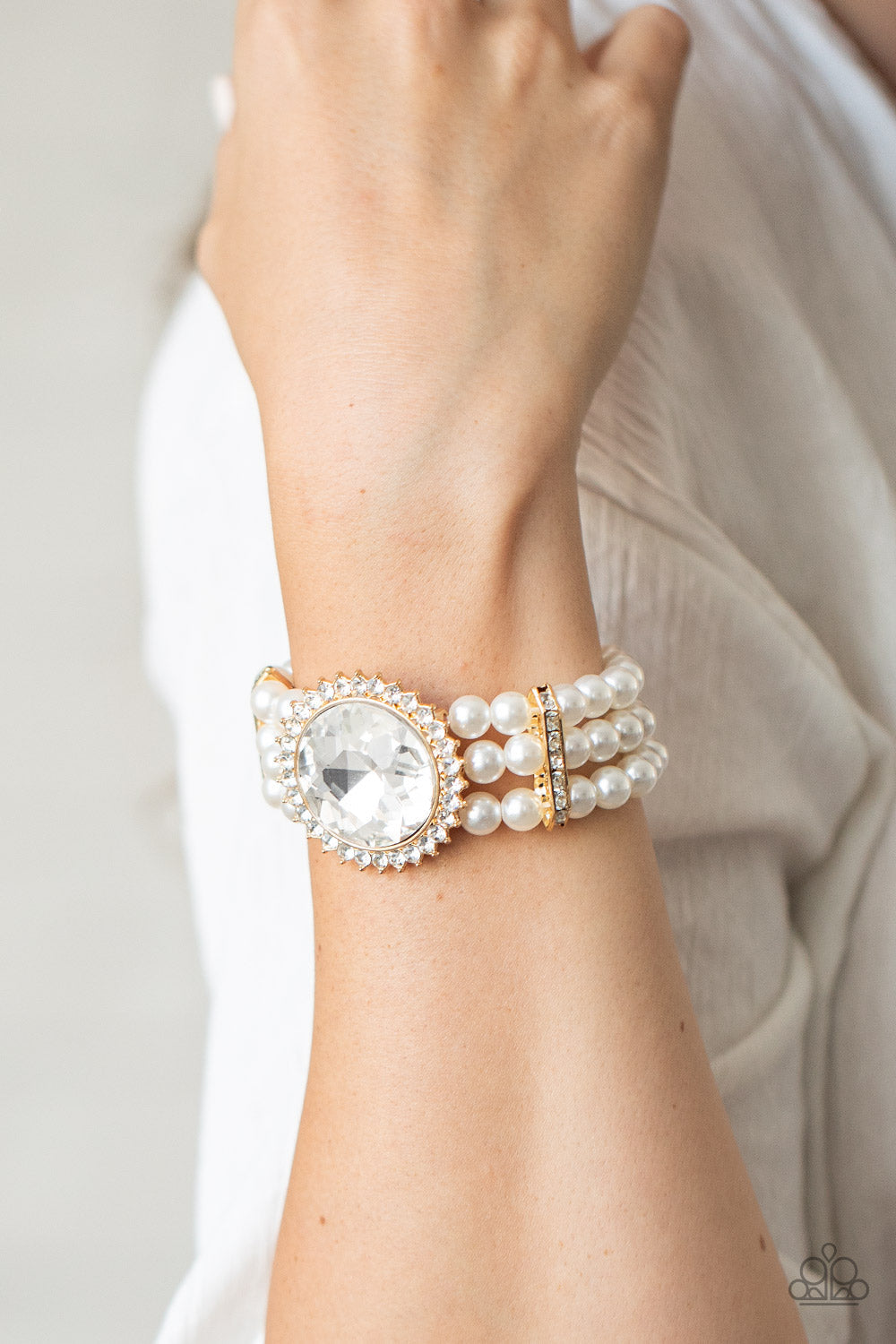 Paparazzi Speechless Sparkle - Gold Pearl Bracelet - Pusher P