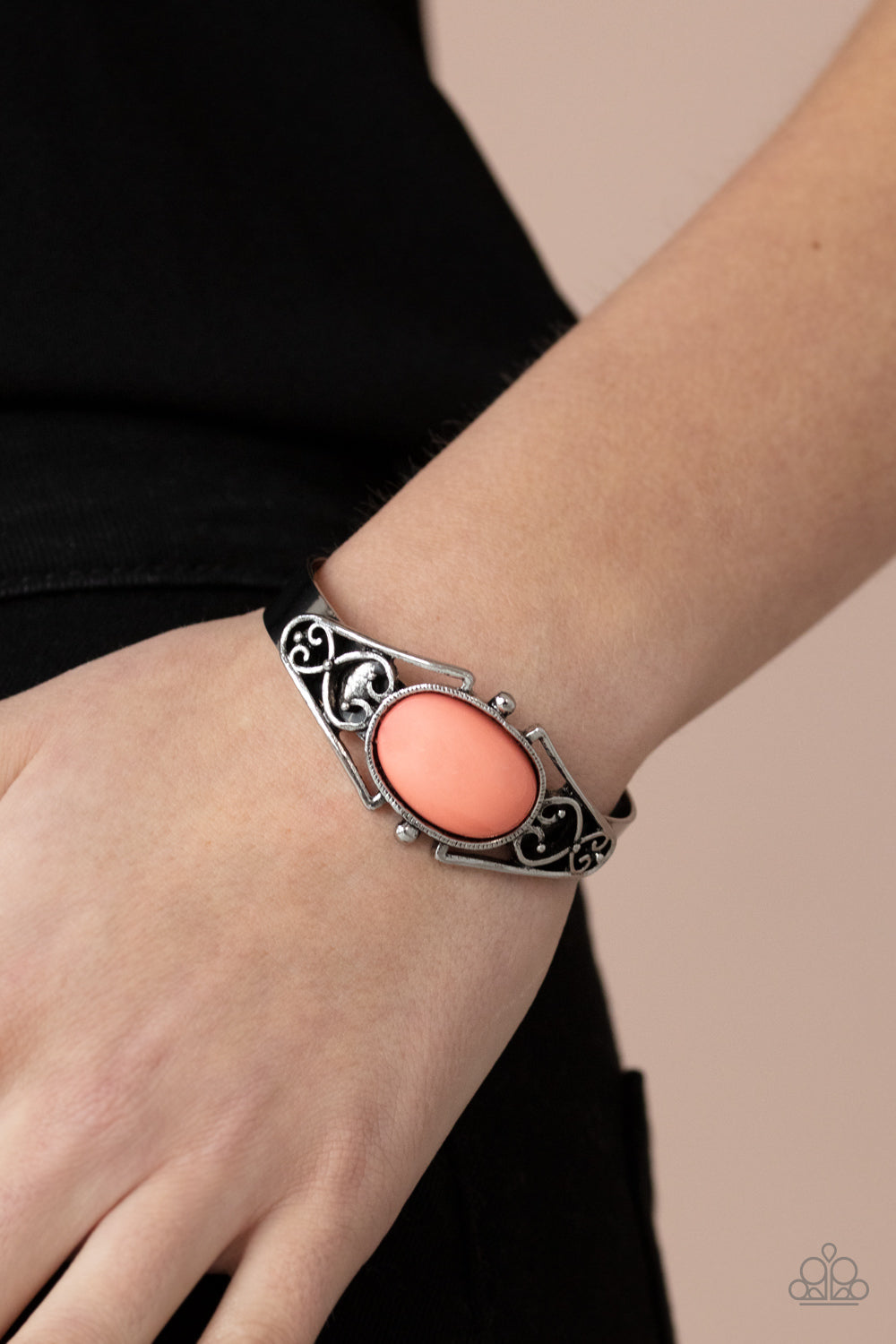 Paparazzi Springtime Trendsetter - Orange Bracelet - Pusher P