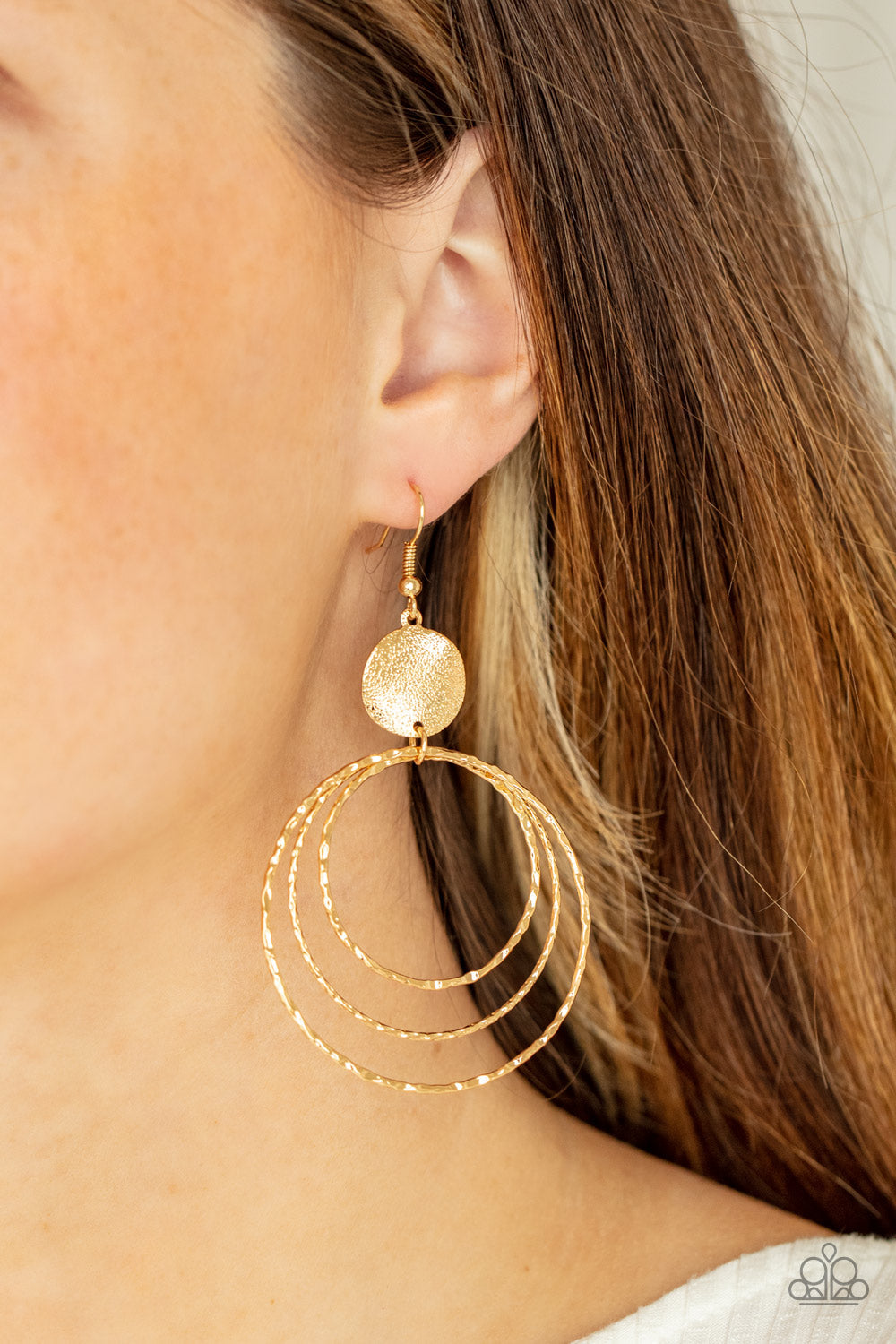 Paparazzi Universal Rehearsal - Gold Earrings - Pusher P