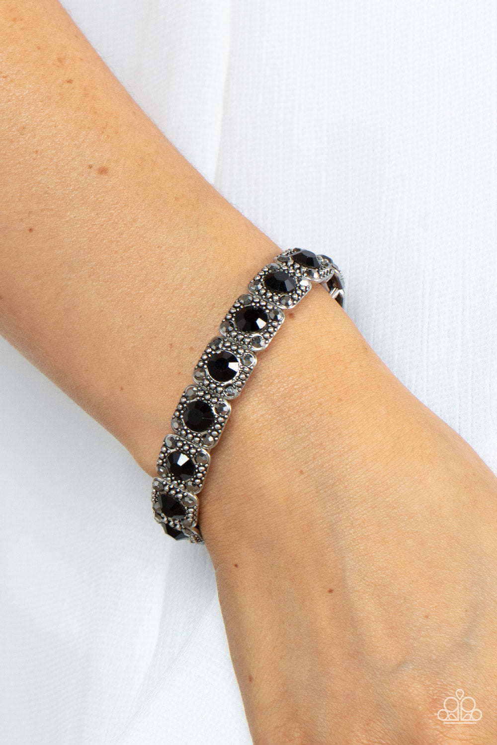 Paparazzi Cache Commodity - Black Bracelet - Pusher P