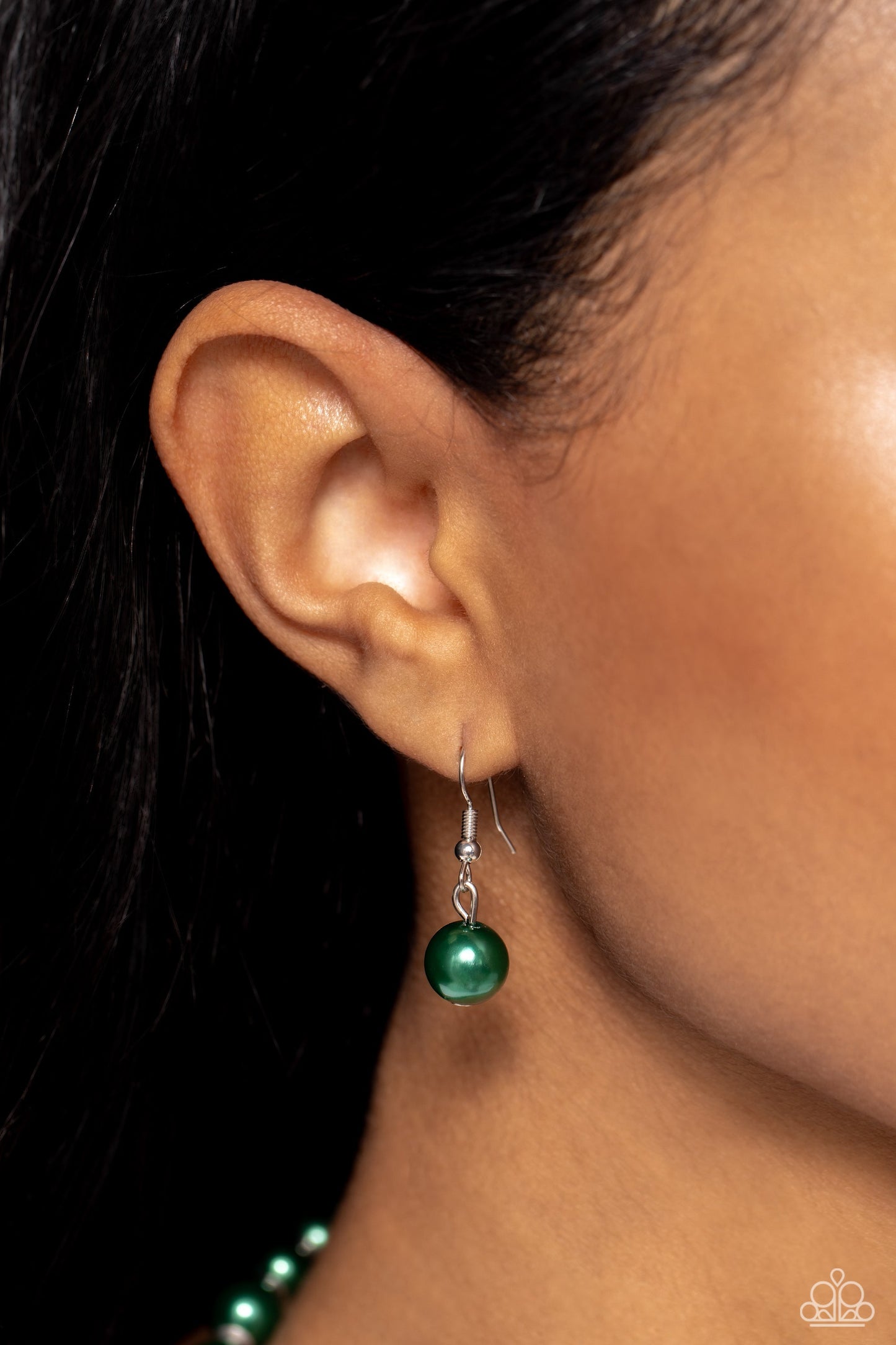 Manhattan Mogul - Green Necklace | Paparazzi Accessories