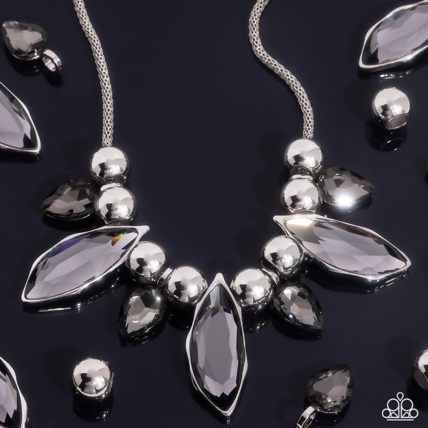 Unrivaled Edge - Silver Necklace | Paparazzi Accessories