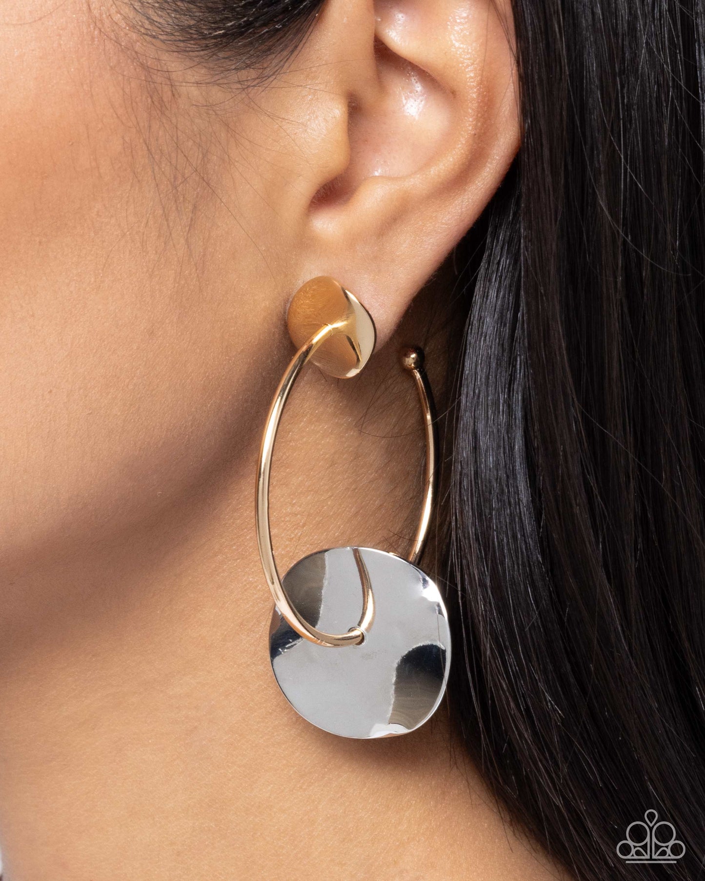 Papaazzi Textured Trouble - Multi Earring Earrings - Gold | Paparazzi Accessories