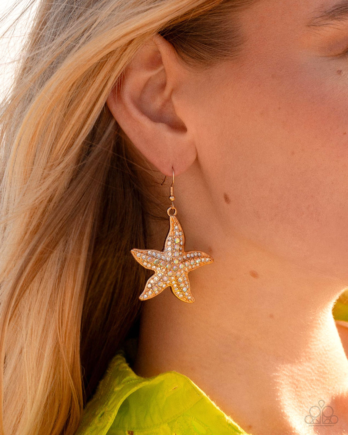 Starfish Spectacle - Gold Earrings | Paparazzi Accessories