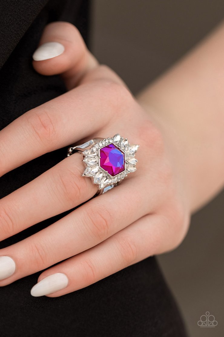 Paparazzi Divine Intervention - Pink Ring - Pusher P
