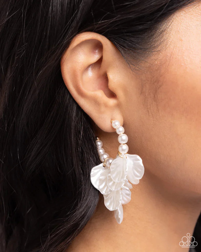 Frilly Feature - Gold Earrings