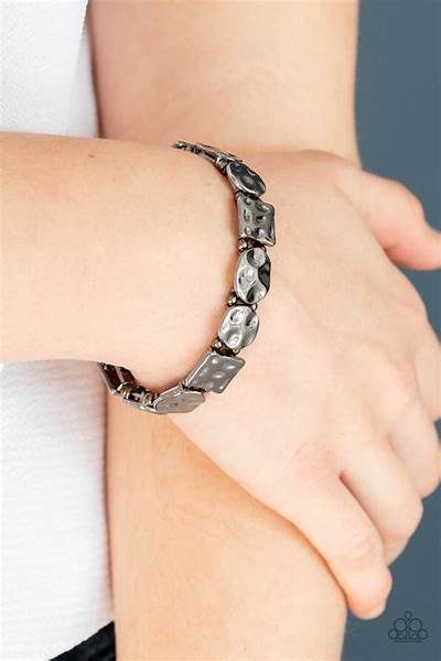 Hammered Harmony - Black Bracelet | Paparazzi Accessories