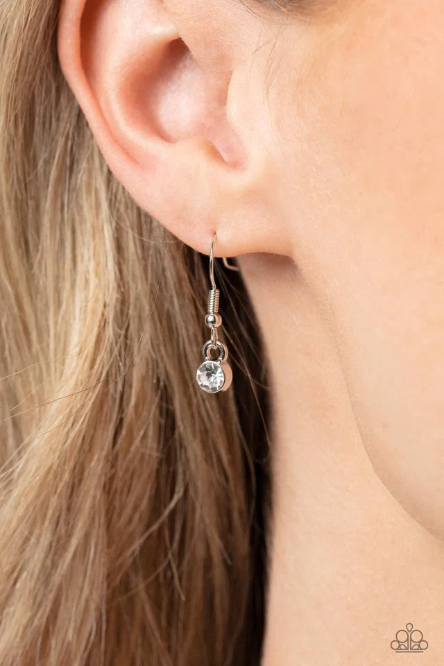 Twinkle of an Eye - Black Necklace | Paparazzi Accessories