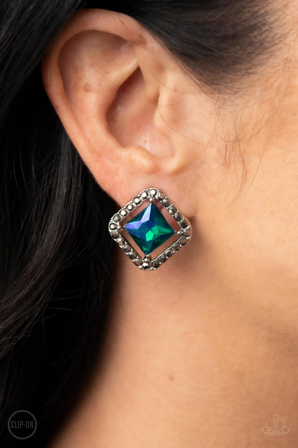 Paparazzi Cosmic Catwalk - Green Earrings