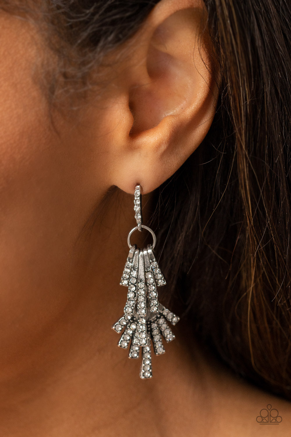 Paparazzi Fan of Glam - White Earrings -Paparazzi Jewelry Images