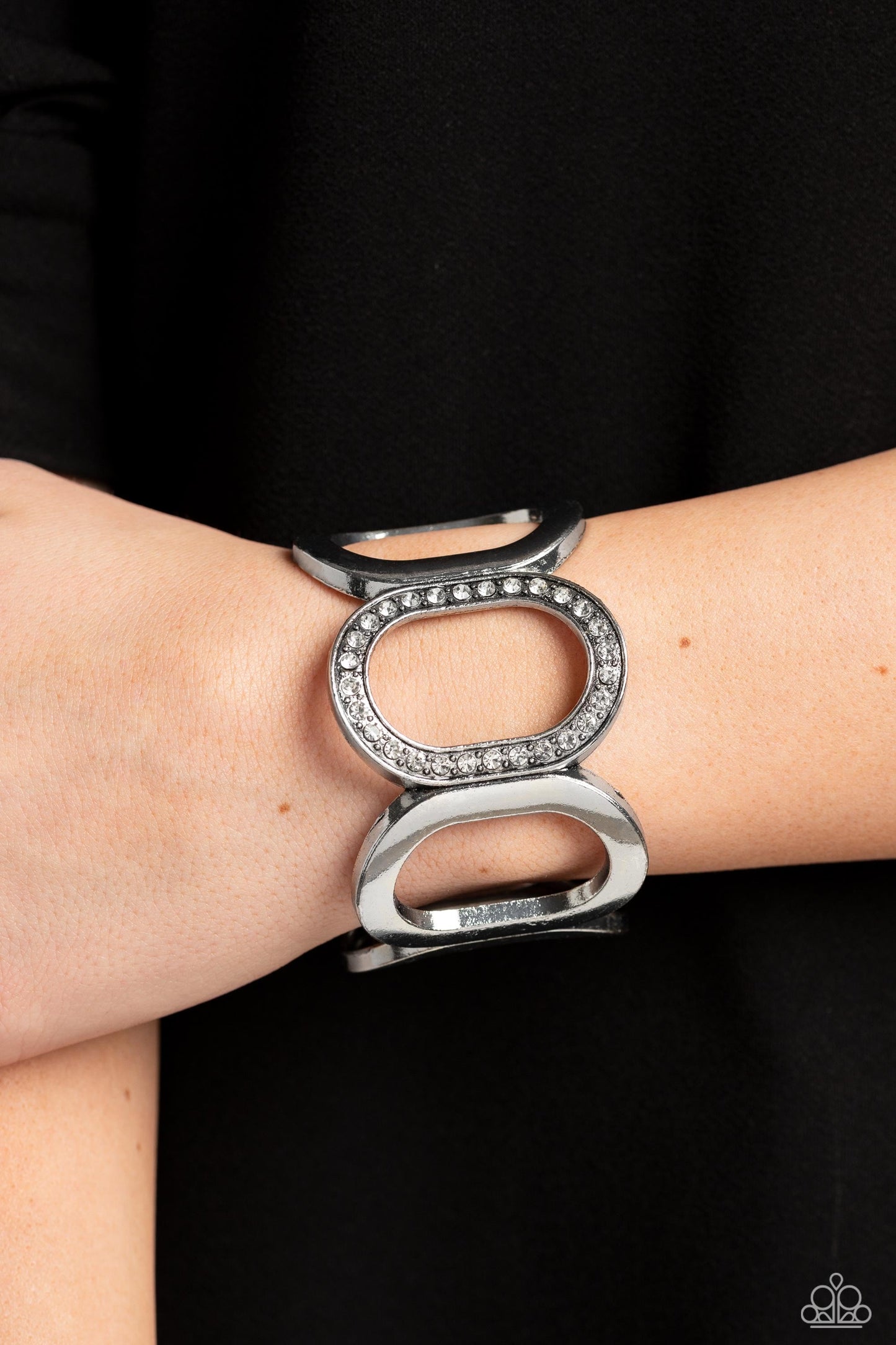 Opulent Ovals - White Bracelet | Paparazzi Accessories