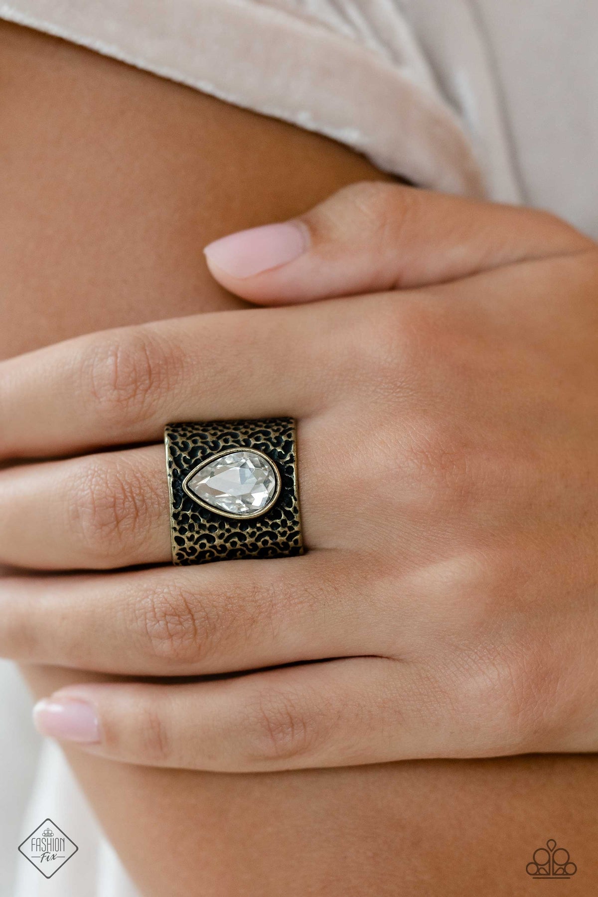 Paparazzi Singed Shape - Brass Ring- Fashion Fix January 2023 -Paparazzi Jewelry Images