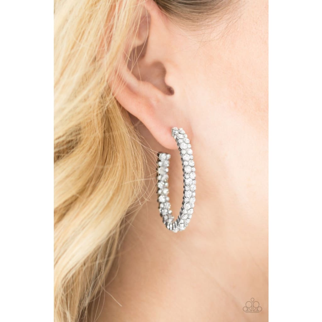Paparazzi Debonair Dazzle - White