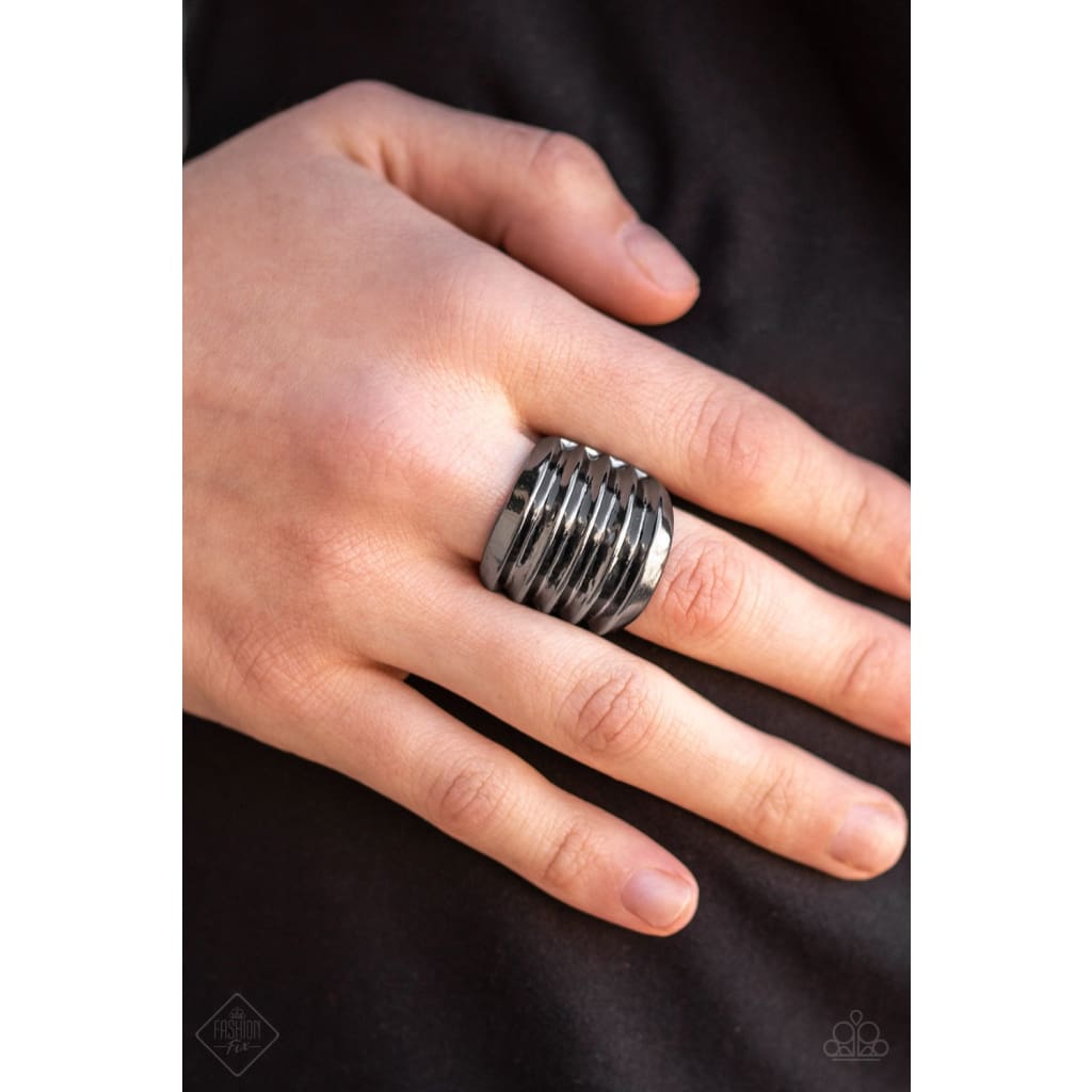 Paparazzi Hit Em Where It Hurts - Black/Gunmetal