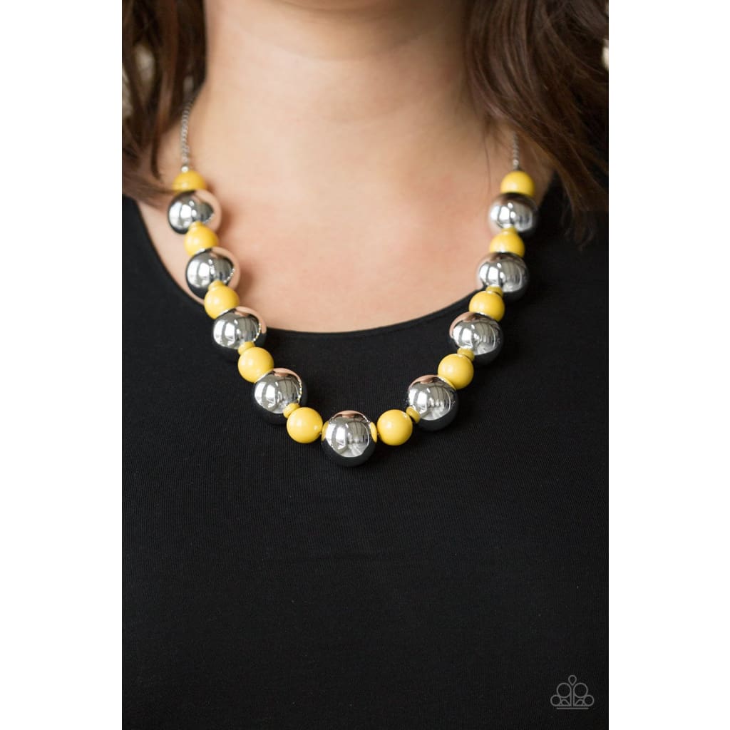 Paparazzi Top Pop - Yellow