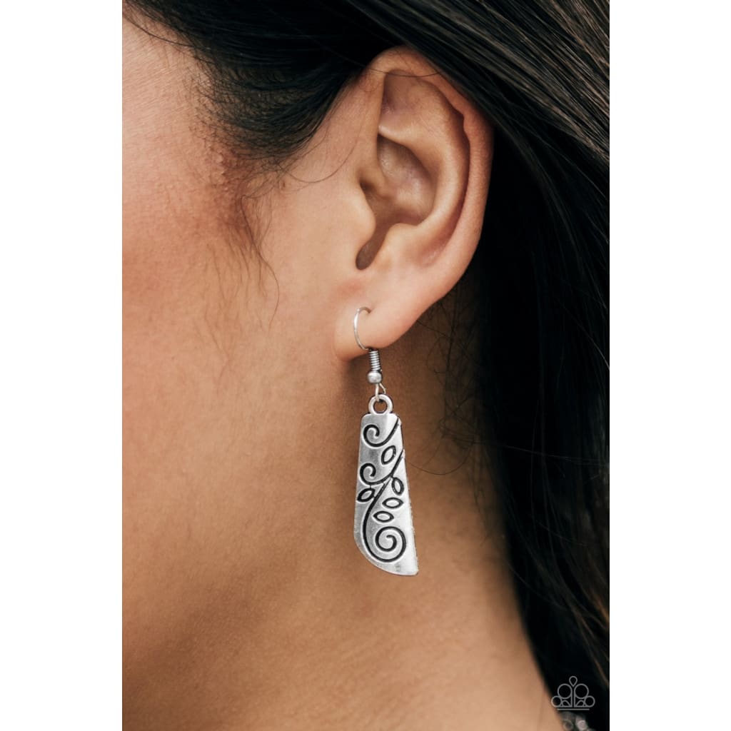 Paparazzi Untamed - Silver