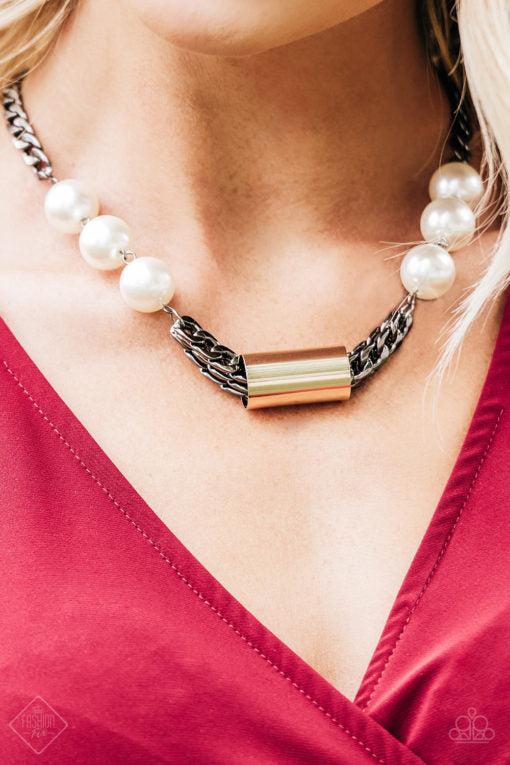 Paparazzi All About Attitude - Black Pearl Necklace