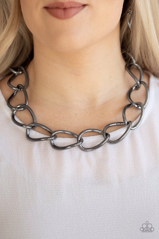 The Challenger Necklace - Black image 3