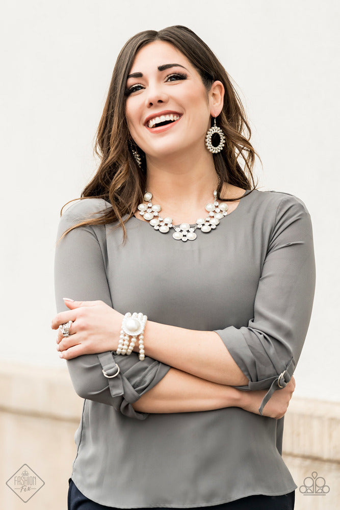 Pearly Poise Earrings