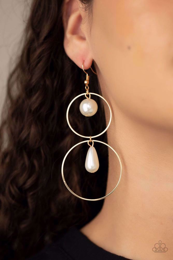 ​Cultured in Couture - Gold | Paparazzi Accessories