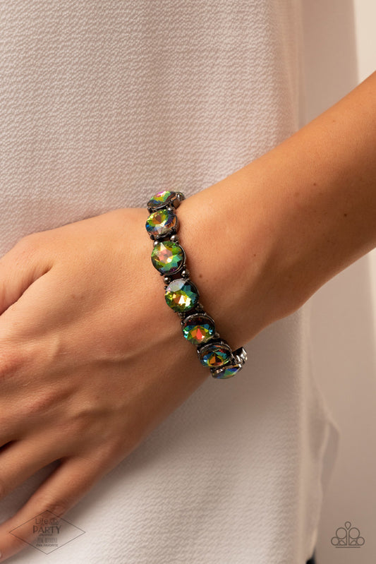 Glitzy Glamorous - Multi | Paparazzi Accessories