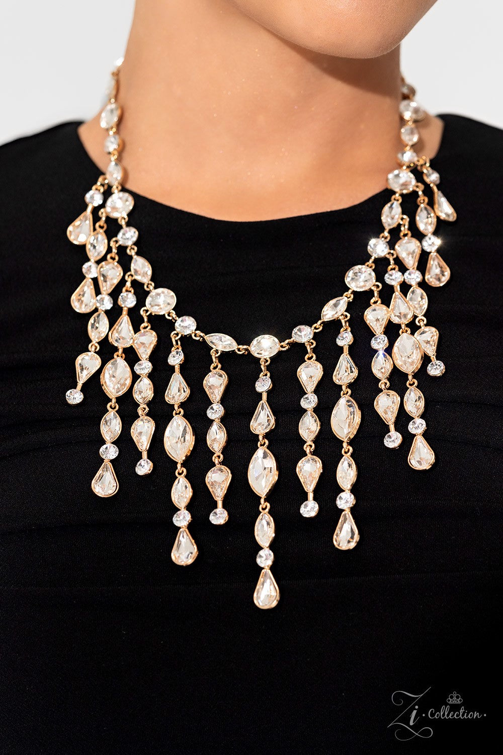 Alluring Necklace - Gold | Paparazzi Accessories image 3