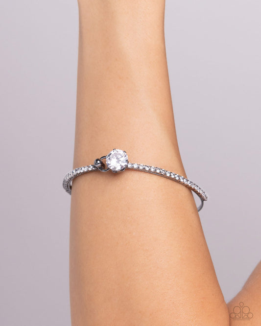 Gamut Glam - Black | Paparazzi Accessories
