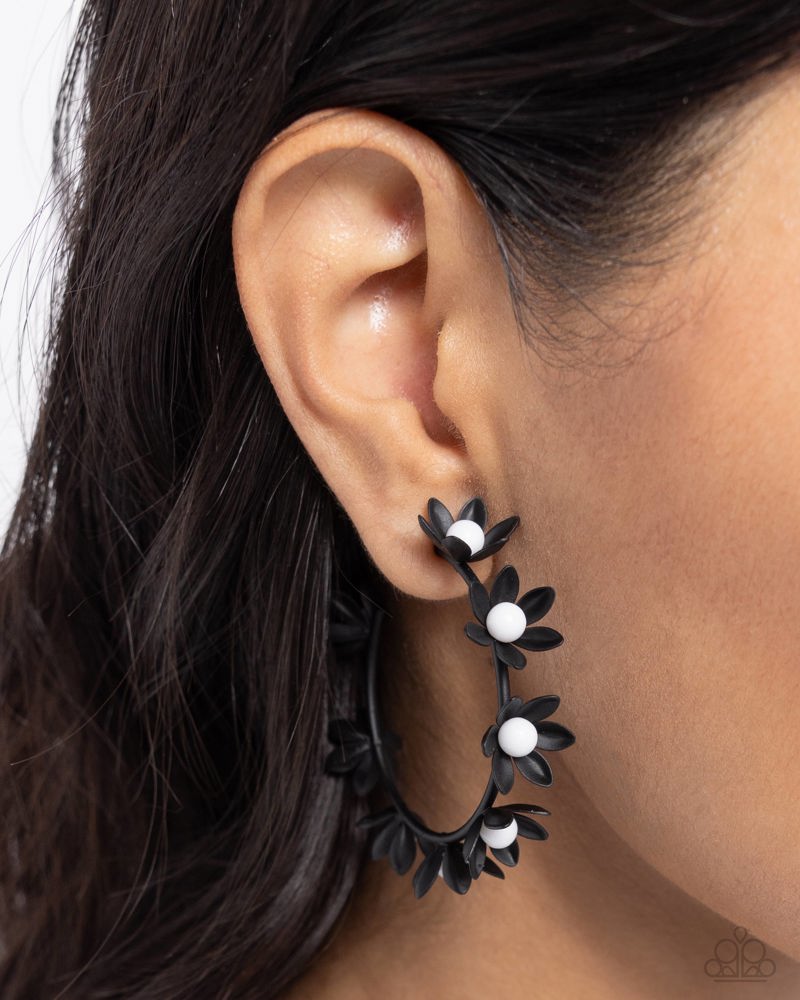 Flower Vine - Black | Paparazzi Accessories