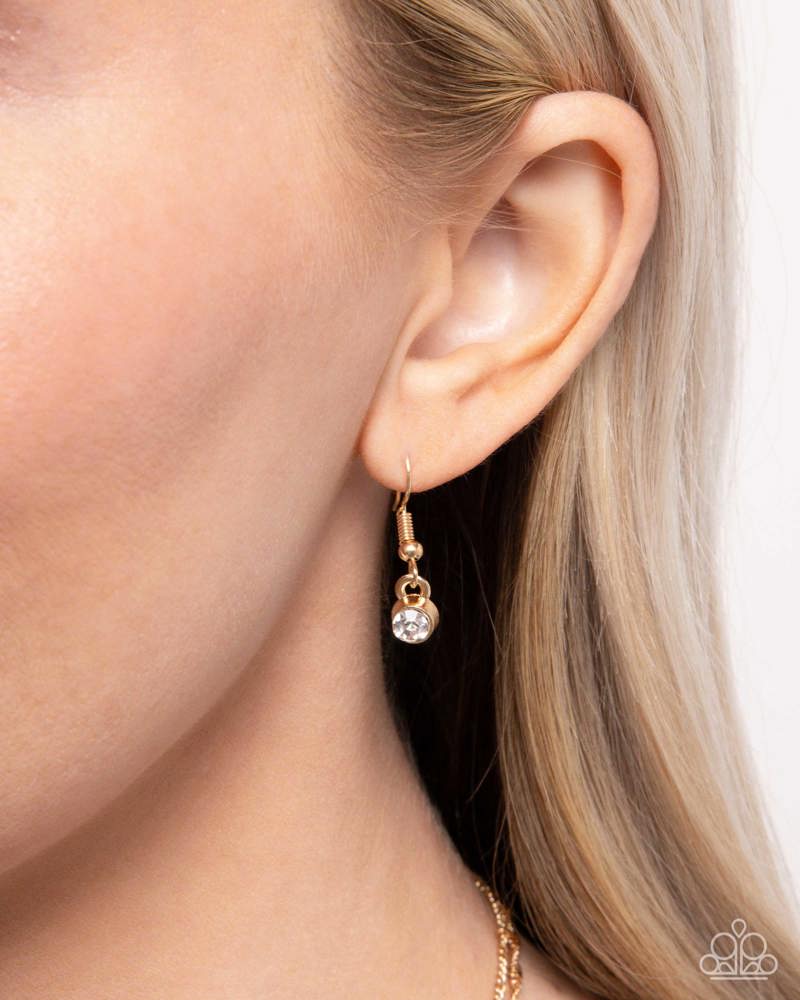 Abstract Affection Necklace - Gold | Paparazzi Accessories image 4