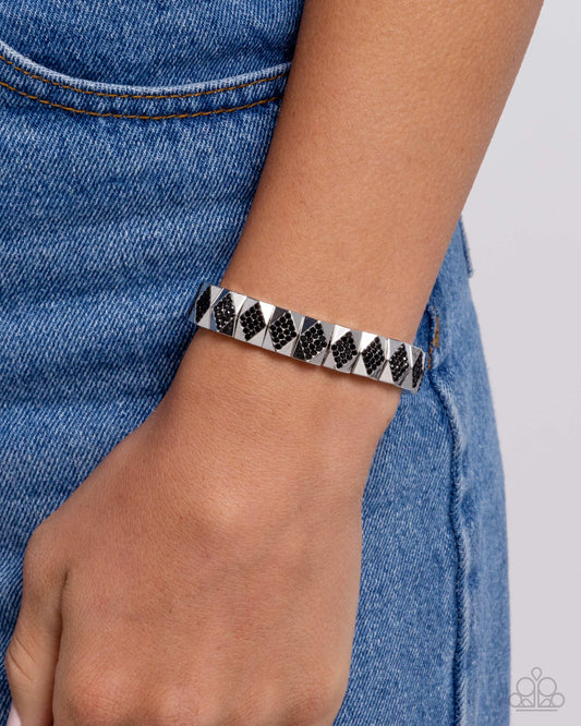 Ornate Outline - Black | Paparazzi Accessories