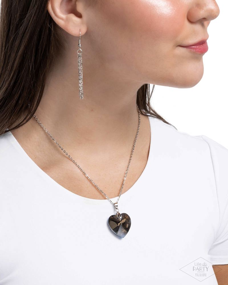 Love Hurts Necklace - Multi | Paparazzi Accessories image 5