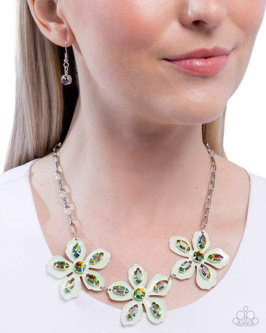 Prismatic Prestige - Green | Paparazzi Accessories