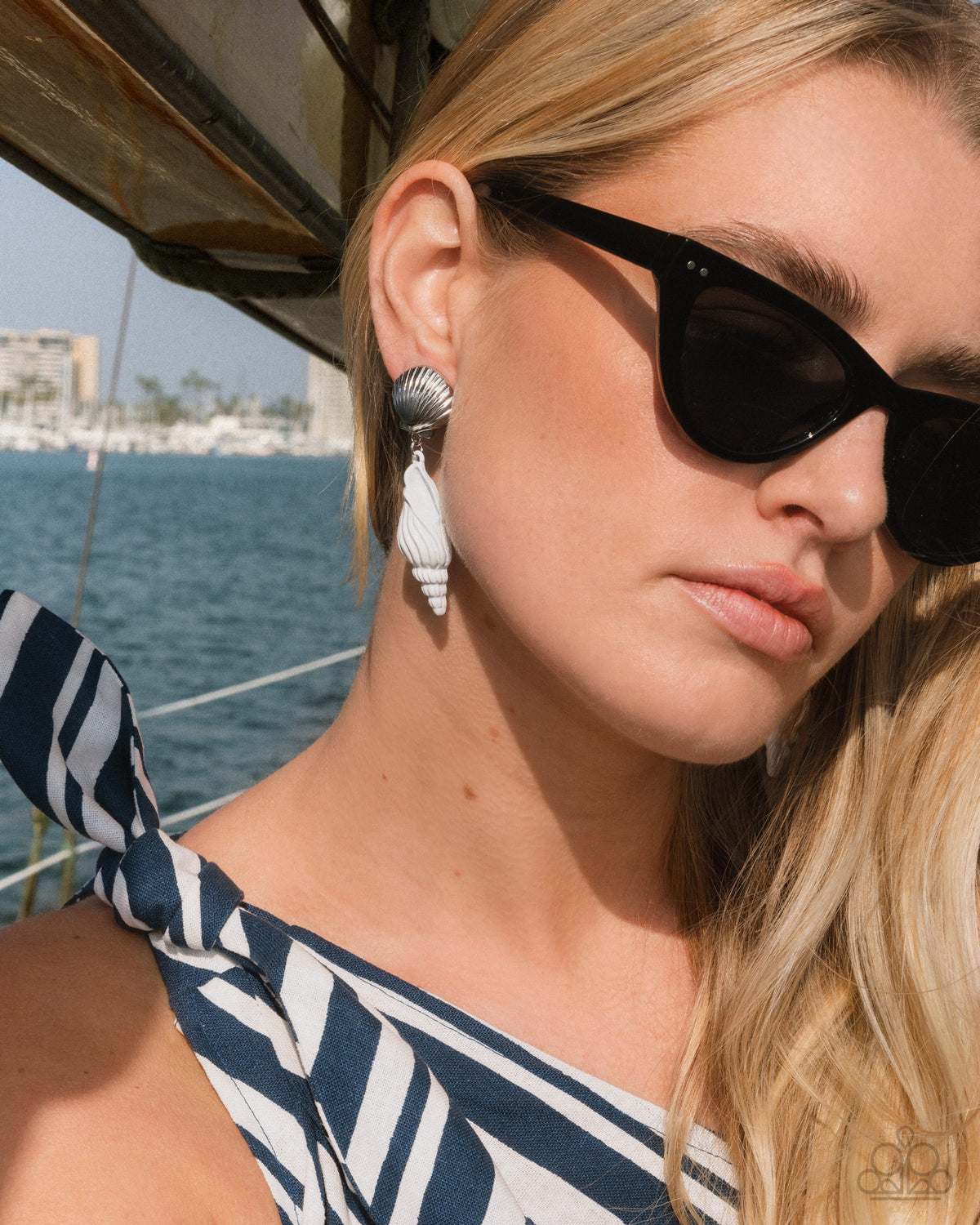 Coastal Collage - White | Paparazzi Accessories