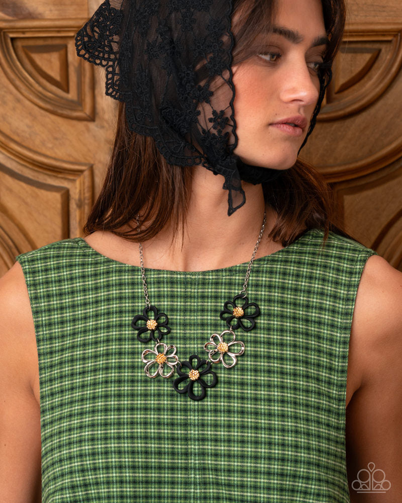 Beau Bouquet Necklace - Black | Paparazzi Accessories