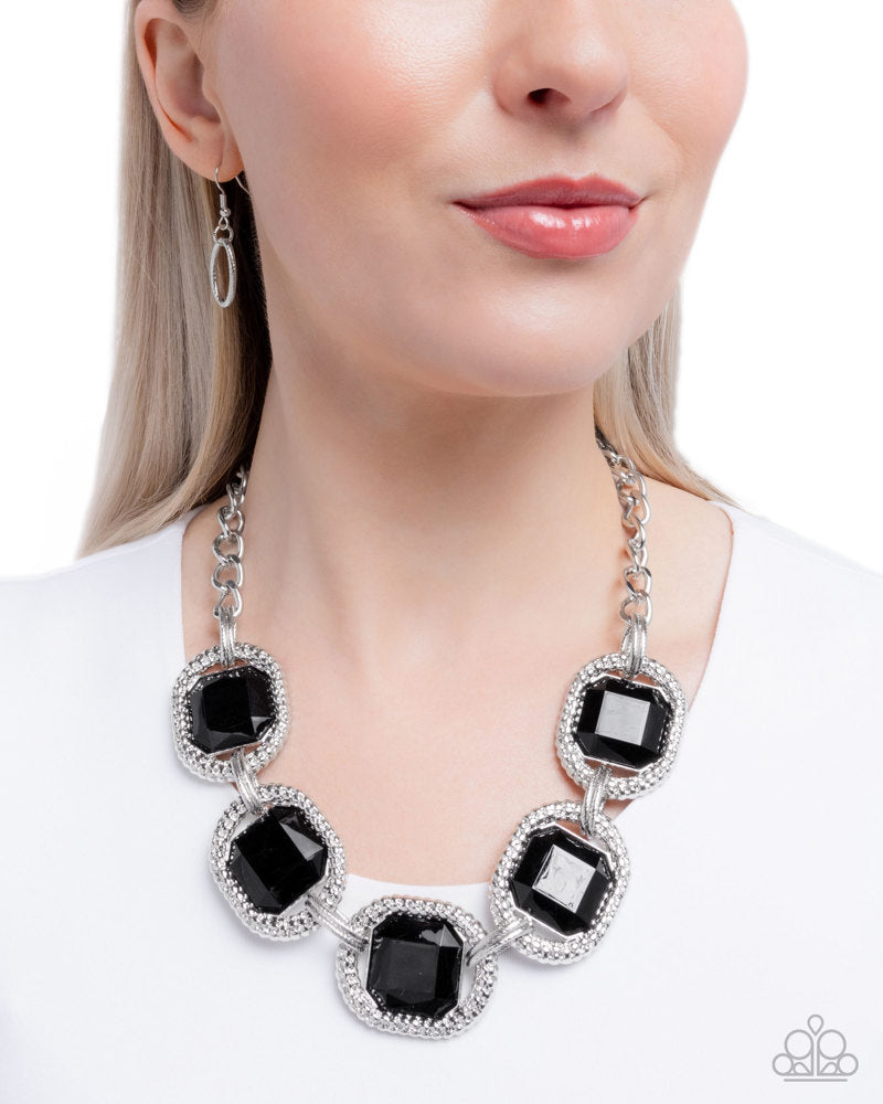 Framing Fanatic - Black | Paparazzi Accessories